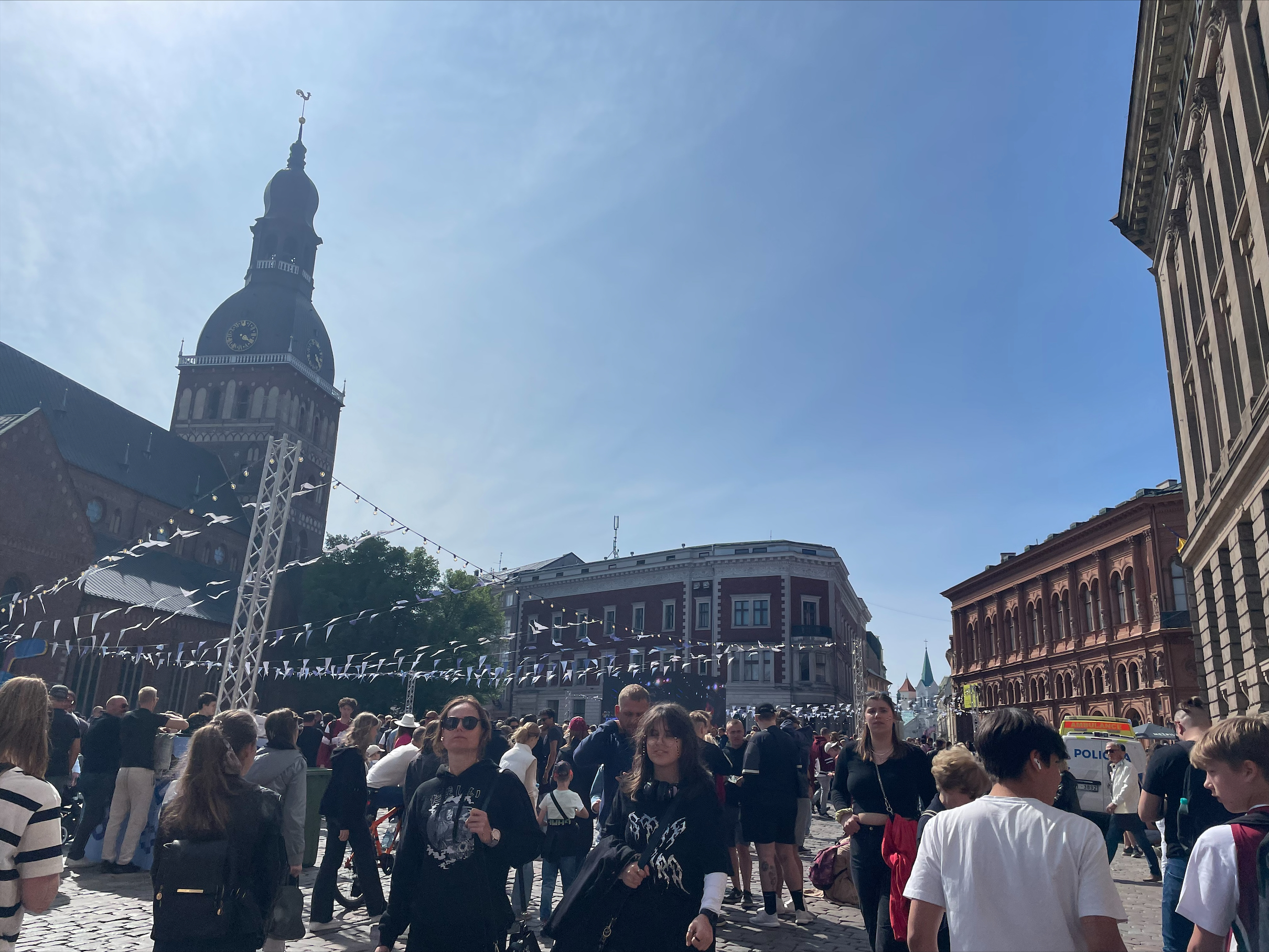 2023年5月　2023 IIHF World Chanpionship(アイスホッケーの世界大会)中のリガの旧市街の様子